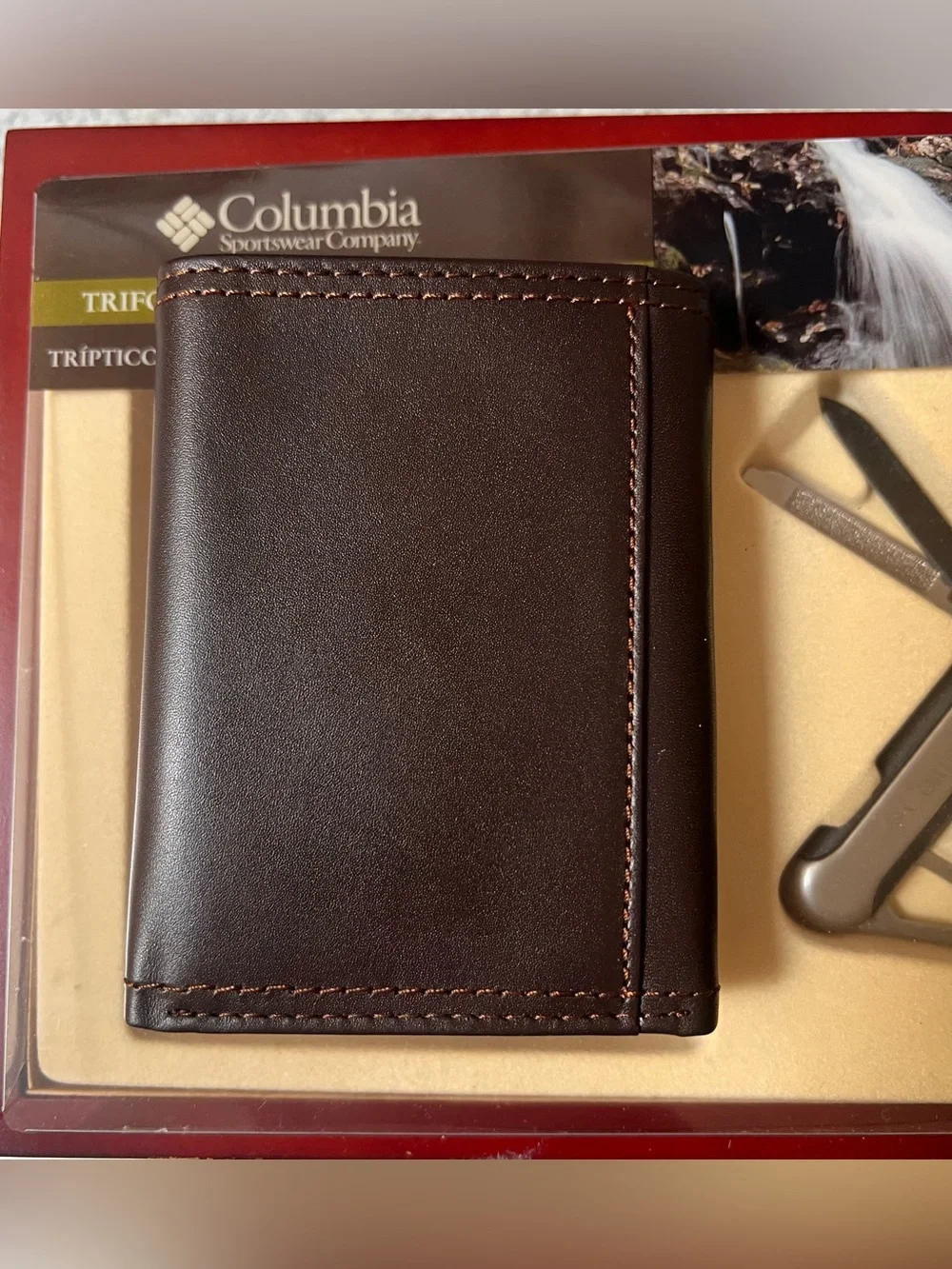 Columbia Men’s Dark Brown Leather Wallet and Multi-Tool Gift Set